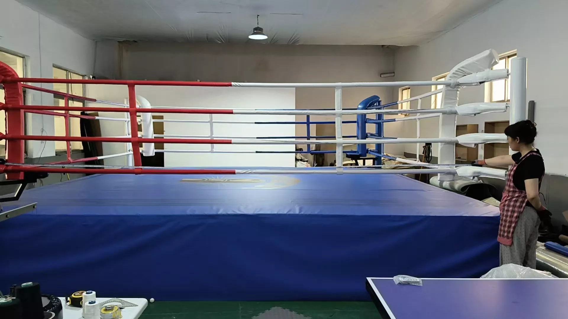 Como construímos anéis de boxe duráveis ​​e prontos para torneios para uso pesado?