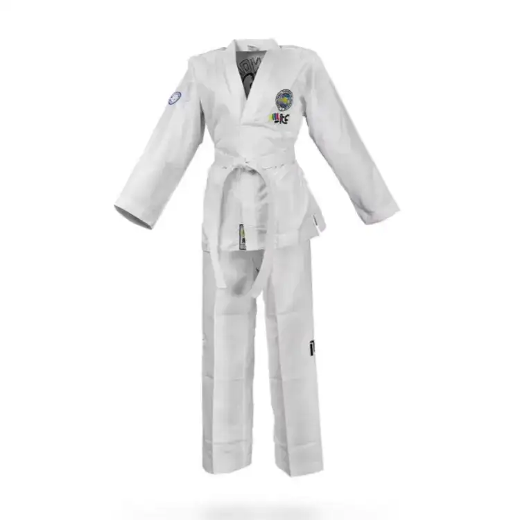 Treinamento de Taekwondo ITF Dobok